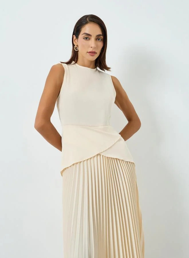 تايك تو فستان ميدي سادة بلا أكمام وتفاصيل كسرات